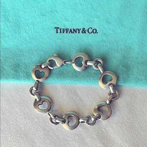 Tiffany & Co. Silver Open Heart Circle Link Bracelet